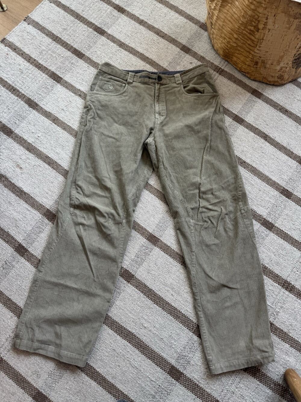 Mammut Men’s Corduroy Pants Tan 34 X 32 Gorpcore Hiking Loose Fit